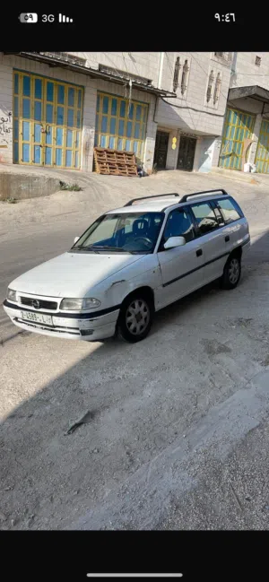 أوبل استرا 1998