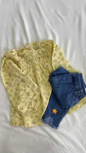 طقم قميص وبنطال جينز جديد