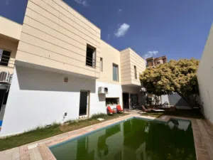 360 m2 5 Bedrooms Villa for Sale in Tripoli Hai Alandalus