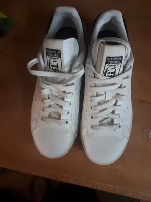 Sport Shoes . Adidas . 403