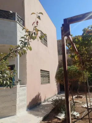 210 m2 3 Bedrooms Townhouse for Sale in Madaba Al-Fayha'