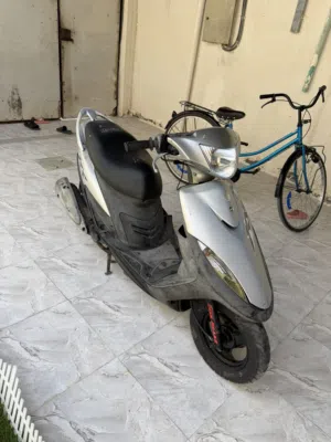 دراجه ماكس عدله نضيفه حيل دراجه ناشفه ومكفوله من كلشي صوت لمكينه ماينسمع جيب فيتر وتعال دراجه نضيفه