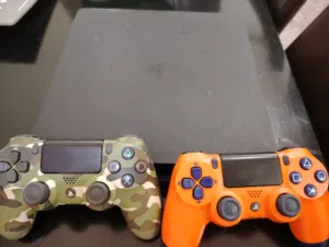 سوني للبيع نظيف جدا لم يفتح من قبل استخدام خفيف