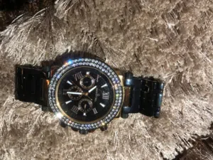 للبيع المستعجل ساعه كريستيان بيل حديد لون اسود