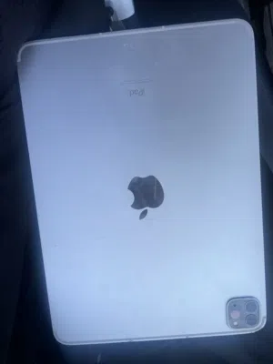 Apple iPad Pro 11 128 GB in Zarqa