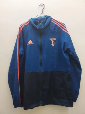 تيشرتات كرة قدم و جاكيتات كرة قدم اصليه، اديداس ، نايك ، adidas, Nike, ريال مدريد ، برشلونه