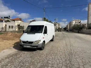 باص مارسيدس 416 موديل 2006  جير عادي