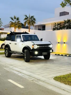 Ford . Bronco . 2023 . Used1