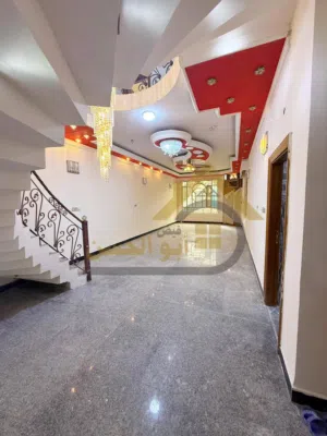 دار للبيع المساحة 168 والواجهة 8 في حي المهندسين