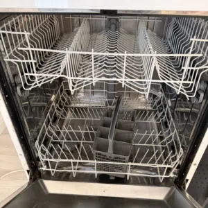 للبيع غسالة صحون مع مايكرويف