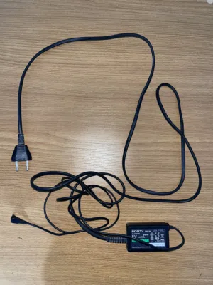 شاحن PSP اصلي و ميموري 32GB نازل عليها العاب