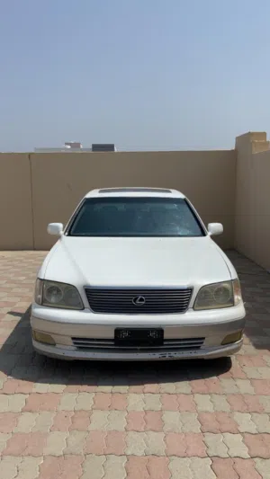 يتوفر قطع غيار لكزس ls400