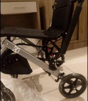 كرسي متحرك جديد للبيع