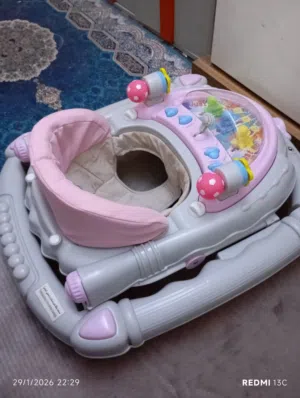 حجله اطفال قليلة الاستعمال