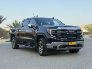 GMC Sierra 1500 SLT 2025