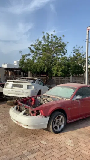 قطع غيار موستانج 2004