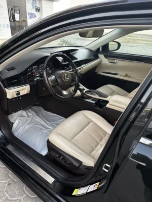Lexus ES 2018