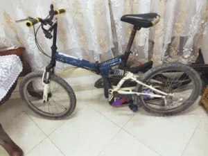 دراجه maroo ممتازه و تناسب للاستعمال اليومي و صغيره و فيها 7 سرعات  و بريك خلفي  و مقاس 20