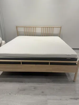 Beige bed 200x200