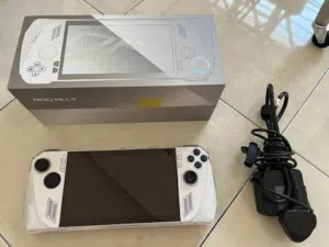ROG ALLY Z1 EXTREME MINT CONDITION