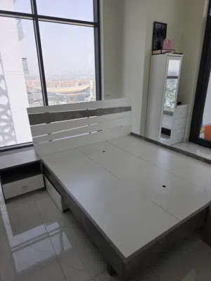 غرفة.نوم للبيع بحالة جيدة جدا