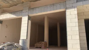 مستودعات بمساحة 150 متر مربع و ارتفاع 4.5 متر