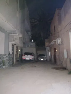 85 m2 1 Bedroom Townhouse for Sale in Tripoli Ghut Shaal