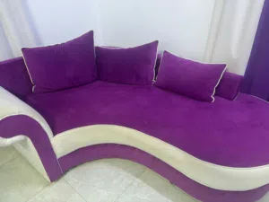 كنبه للبيع بحاله جيده