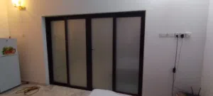 باب سلايد داخلي او خارجي مضلل ابيض 100٪