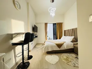 Inexclusive cozy studio apartment for rent in azizi riviera