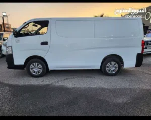 Bus - Van Nissan in Farwaniya