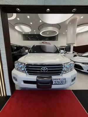 Used Toyota Land Cruiser in Muharraq