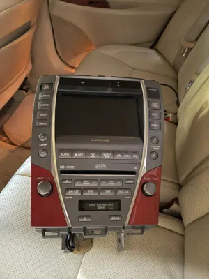 شاشة سياره لكزس وكاله ES