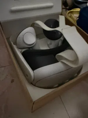 Meta Quest 3 VR نظارة واقع افتراضي شبه 528 GB Meta Quest 3