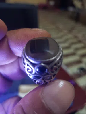 خاتم عقيق يماني أصلي على شكل الكعبه للبيع
