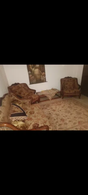 للبيع صالون