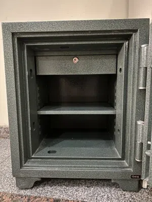 Safe Vault For Money, Jewelry Or Documents