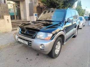 جيب ميتسوبيشي باجيرو موديل 2006 بحاله جيده للبيع