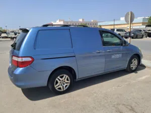honda Odessy 2005 mini loading bus