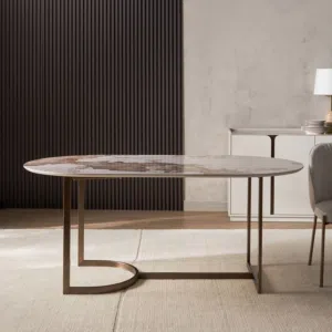 طاولة طعام رخام فخمة شبه جديدة