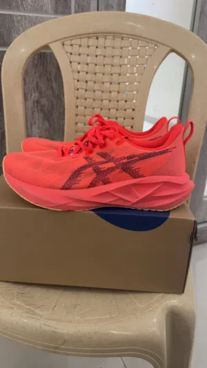 Ascis shoes