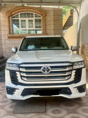 Used Toyota Land Cruiser in Al Batinah