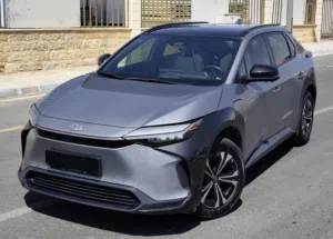 Toyota BZ4X 2022 Long Range فل اضافات فحص 2 جيد