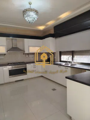 265 m2 3 Bedrooms Apartments for Rent in Amman Khalda