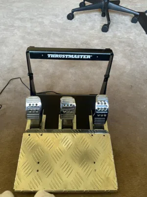 Thrustmaster t3pa pro pedal set excellent condition like new