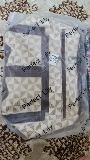 WOMEN SHOULDER BAG