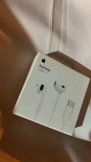 للبيع سماعة سلك تايب سي ب 6