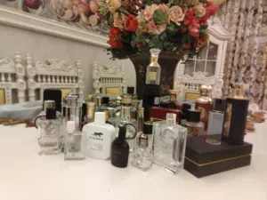 علب عطور للبيع
