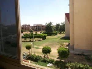 شقة مفروشة للايجار بجوار الجامعه العربية المفتوحة و جنة مول