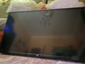 شاشة star sea 42 بوصه للبيع